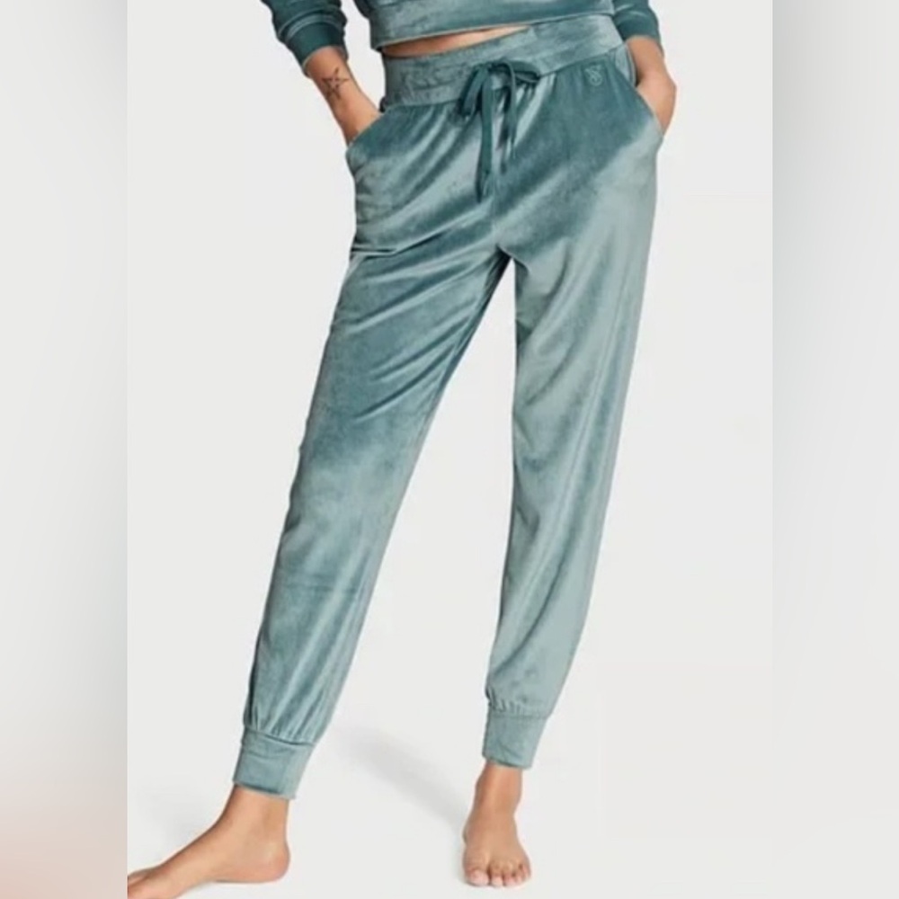 Victoria's Secret Velour Teal Joggers. Size M.
